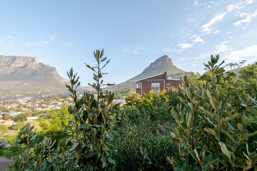 3 Bedroom Property for Sale in Tamboerskloof Western Cape